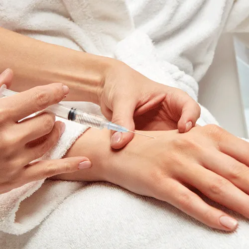 تزریق چربی به دست برای جوانسازی